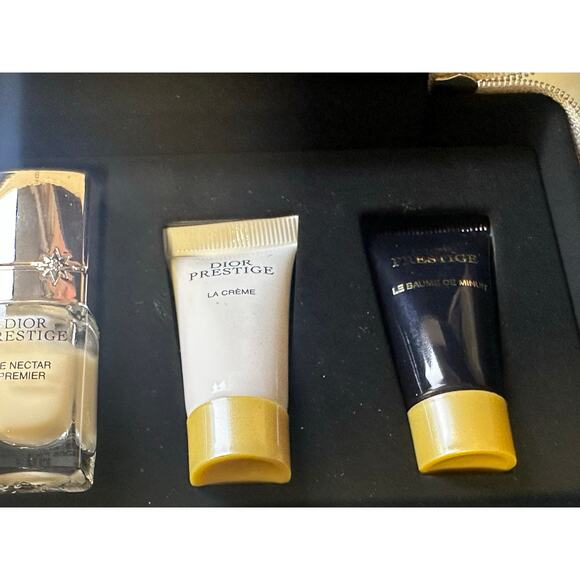 Dior Prestige Limited Edition 7 piece skin care set in Gold “CD” logo zip case - Picture 6 of 7